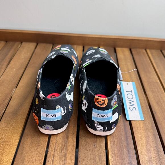 NWT TOMS Halloween Pumpkins Black Cats Skulls Slip On Shoes Black Size 6 - Picture 7 of 11